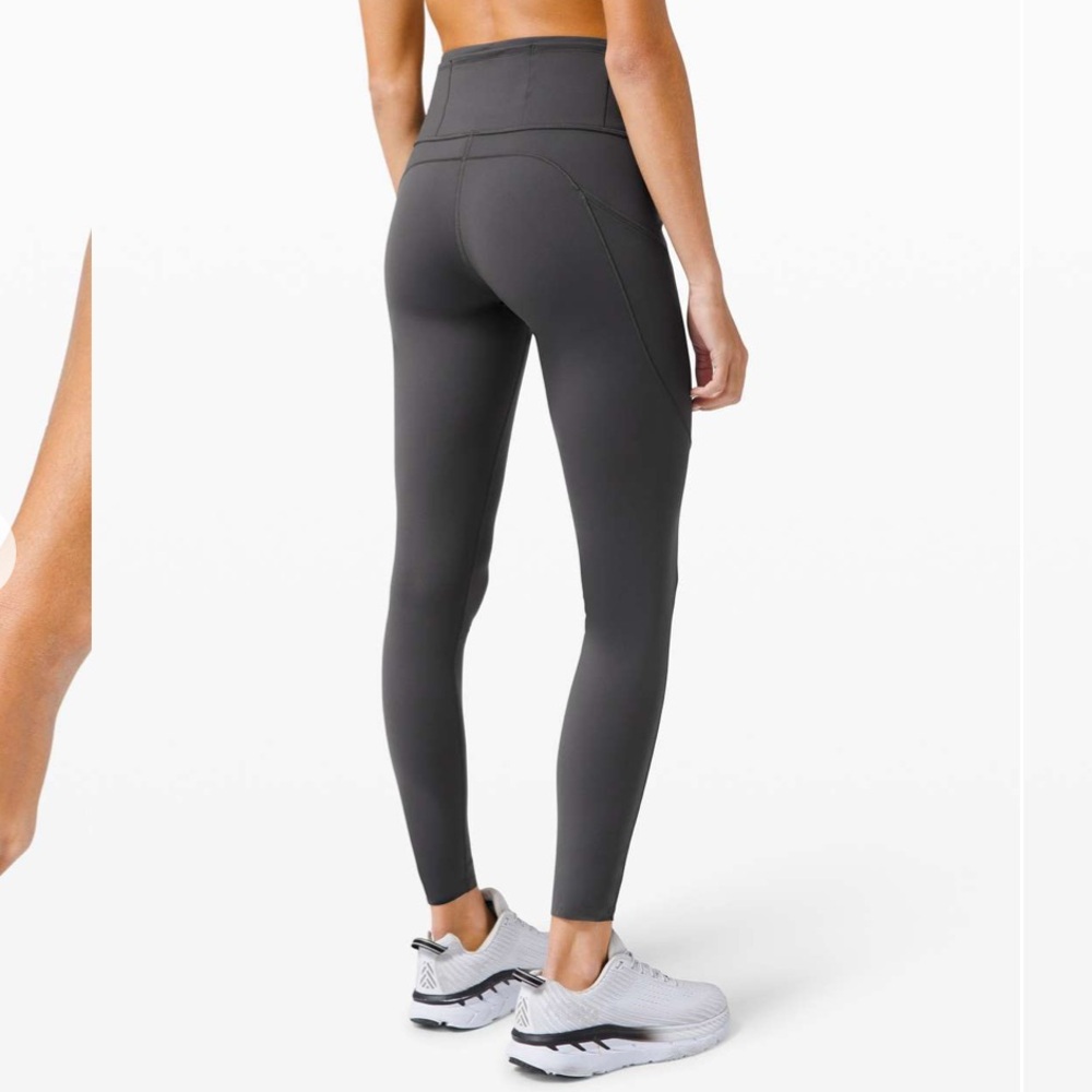 Lululemon Fast and Free High-Rise Tight 28" Nulux
Graphite Grey
